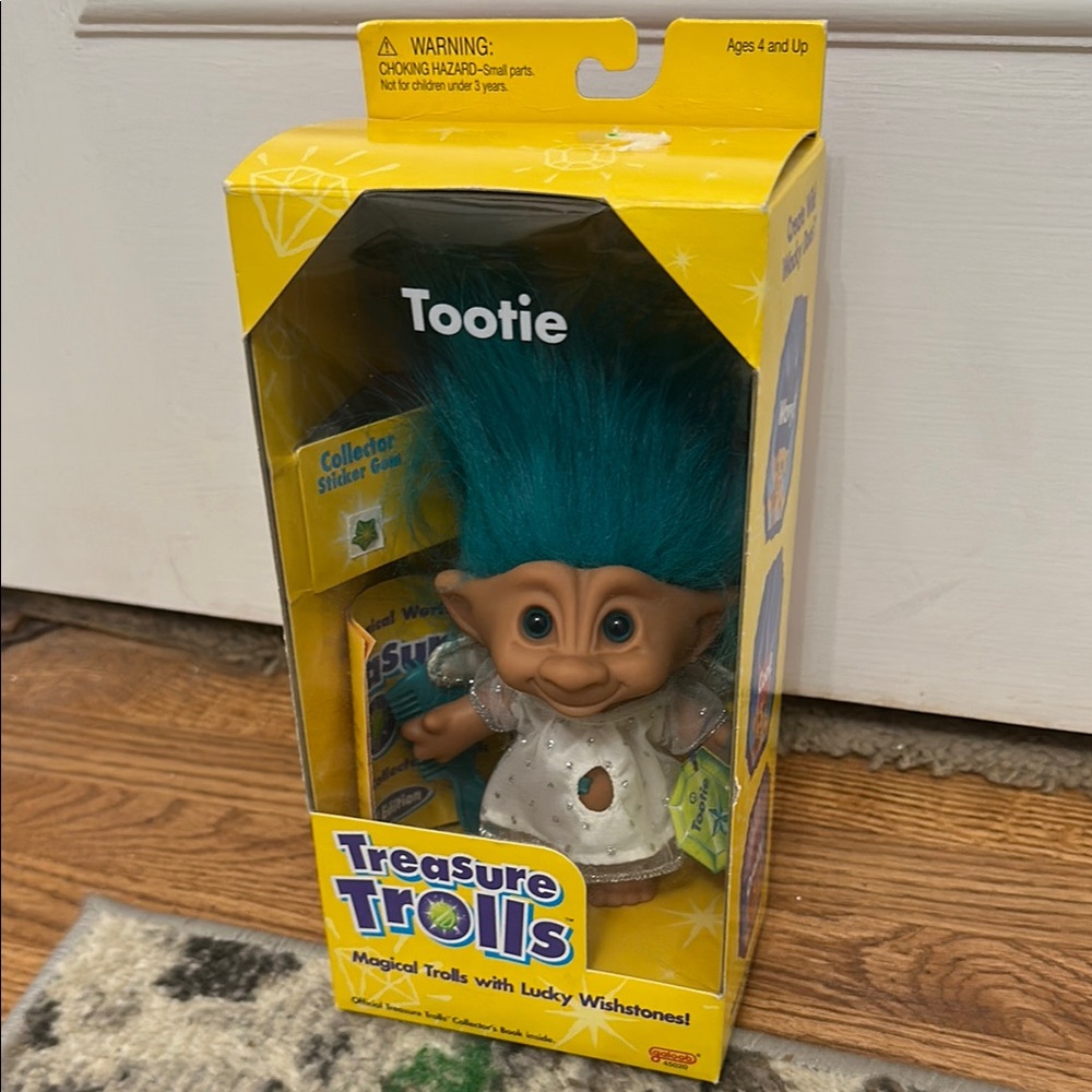 Treasure Trolls Tootie Troll with lucky wish stone